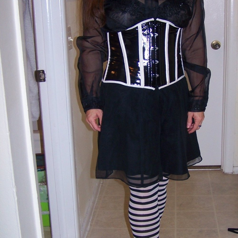 Meet your Posher, Theresa - Picture 6 of 16